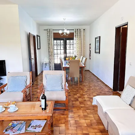 Vista Golf By Becherish 别墅 Bicas