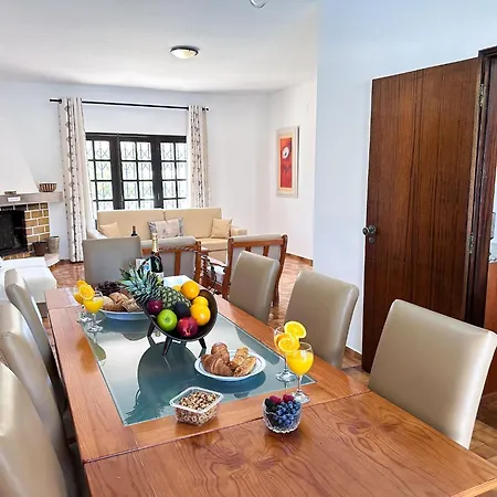 Vista Golf By Becherish Bicas